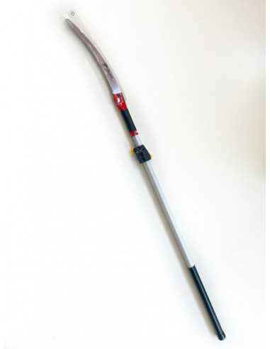 Serra de poda com extensão. Dois...