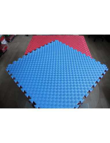 Suelo tatami puzzle grosor 4 cm. plancha de 1 m x 1 m. borde liso (desmontable) (rojo/azul)… Suelo tatami puzzle grosor 4 cm. plancha de 1 m x 1 m. borde liso (desmontable) (rojo/azul)…